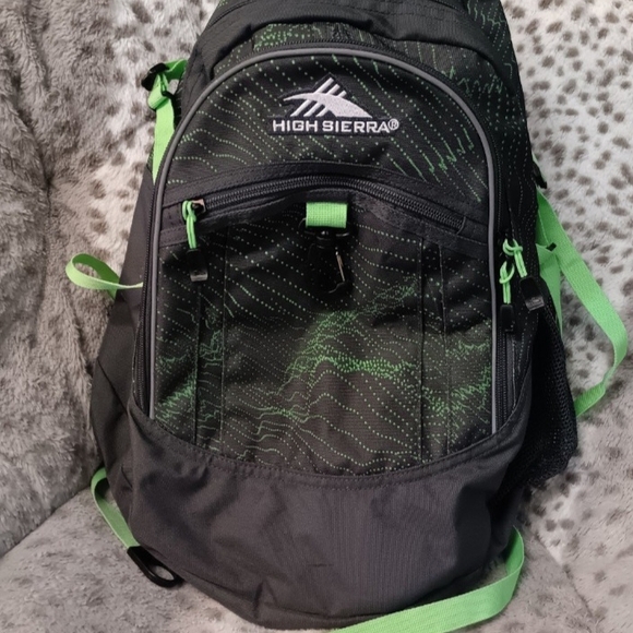 High Sierra Black and Green Men's Backpack - Picture 1 of 8